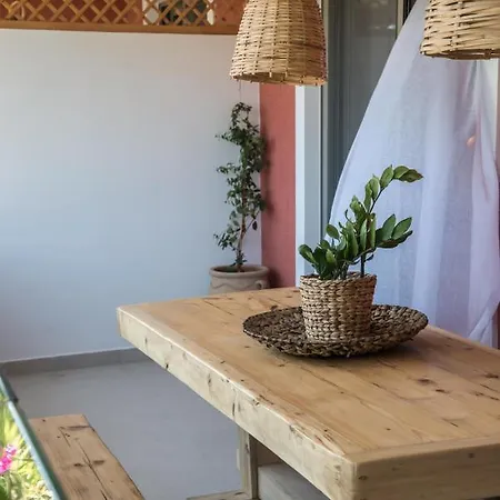 Nomas Living Appart hôtel Kalamákion